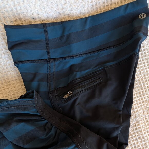 Lululemon size 4 - Picture 1 of 3